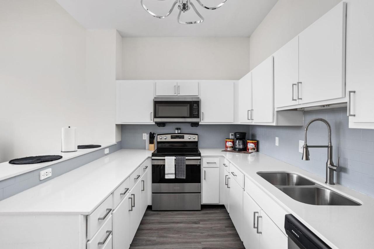 2Br 2Ba In The Block Apartment By Cozysuites Indianapolis Eksteriør bilde